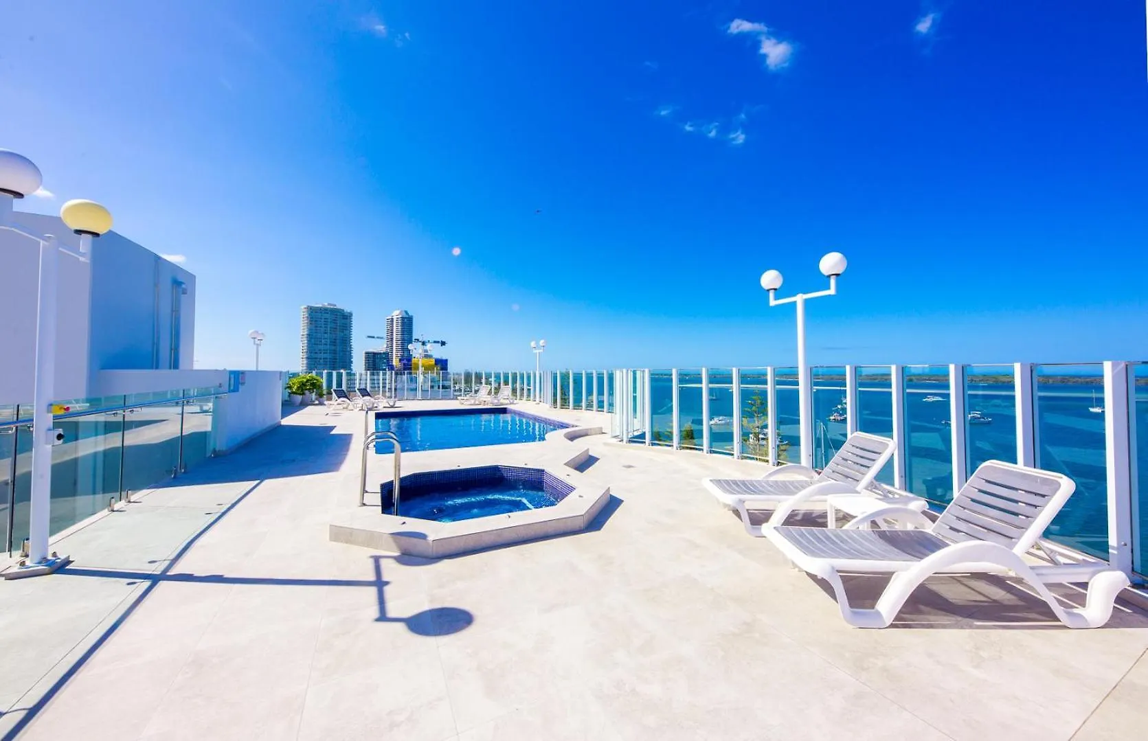 Ξενοδοχείο με διαμερίσματα The Atrium Resort Χρυσή Ακτή