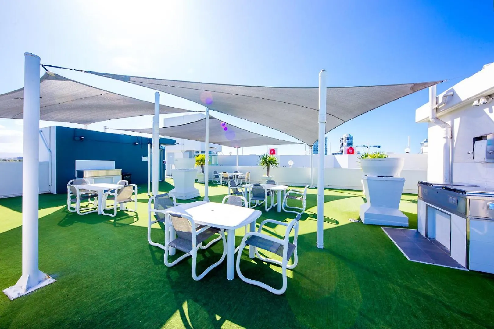 **** Ξενοδοχείο με διαμερίσματα The Atrium Resort Χρυσή Ακτή Αυστραλία